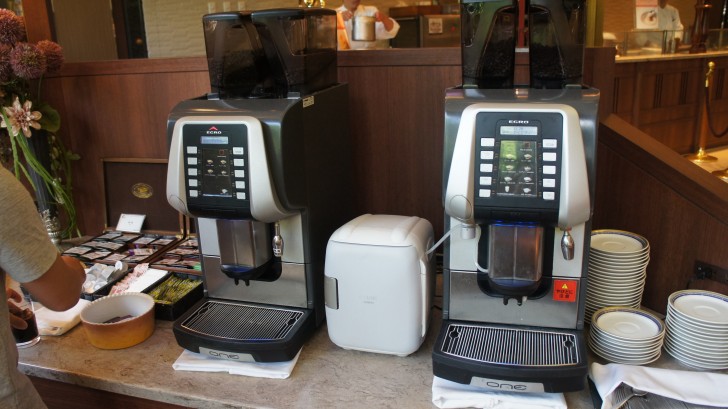 ホットコーヒーマシーン