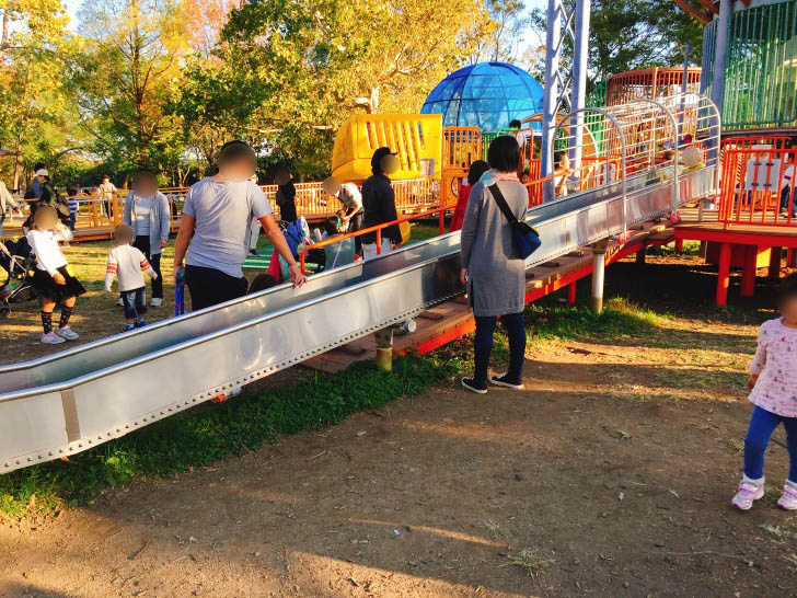 小さい子ども用すべり台