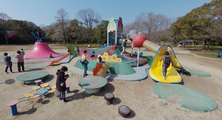 わくわく池の冒険ひろば