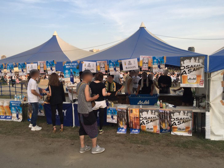 ドリンク販売の屋台