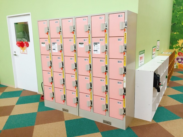 コインロッカー